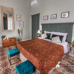 Donna Maddalena Bed and breakfast